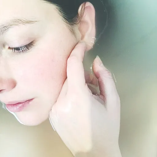Les effets de la lumière pulsée sur le visage : avant et après