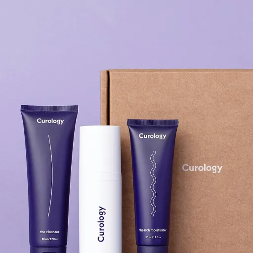 Comment prendre soin de ses cheveux blancs et gris avec un shampooing adapté