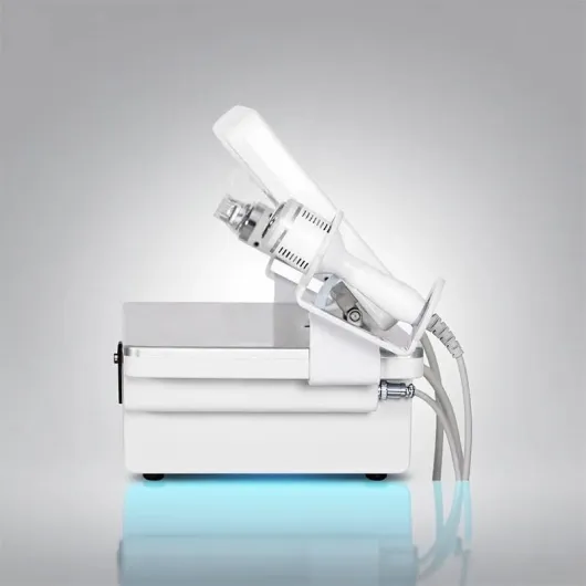 Machine de beauté portable avec technologie Morpheus 8 de microaiguilles et radiofréquence pour éliminer les estries, cicatrices et acné, réaffirmer la peau