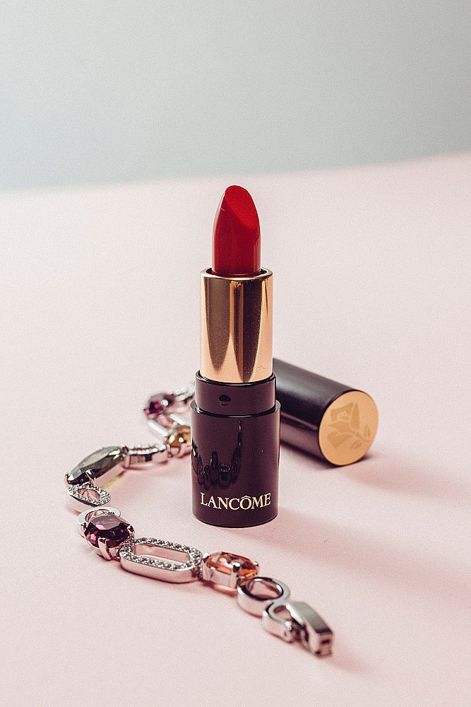 Rose Baie shampoing : l’alliance anti‑âge entre cuir chevelu et fibre capillaire