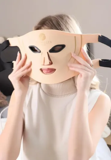 Masque LED Visage Anti-Âge, Lumière Rouge Bleue et Infrarouge, Appareil de Soin Professionnel à Domicile, Tous Types de Peau